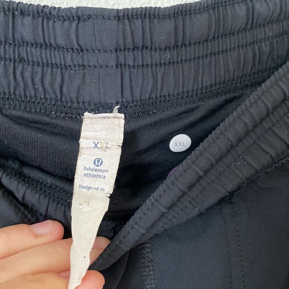 LULULEMON mens shorts with liner xxl - Picture 7 of 8